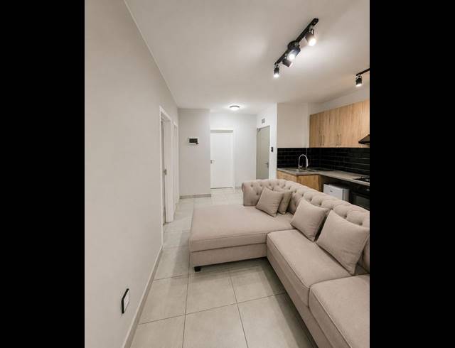 2 BEDROOM APARTMENT FOR SALE IN ORLANDO EAST